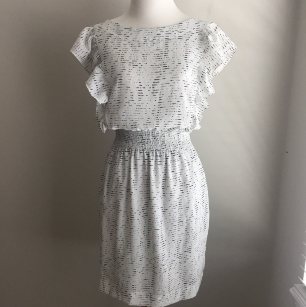 BCBGeneration Flutter Sleeve Key Hole Back Dress M